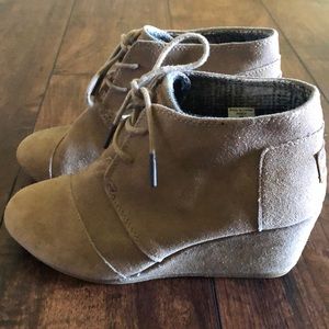 Toms Wedge Booties
